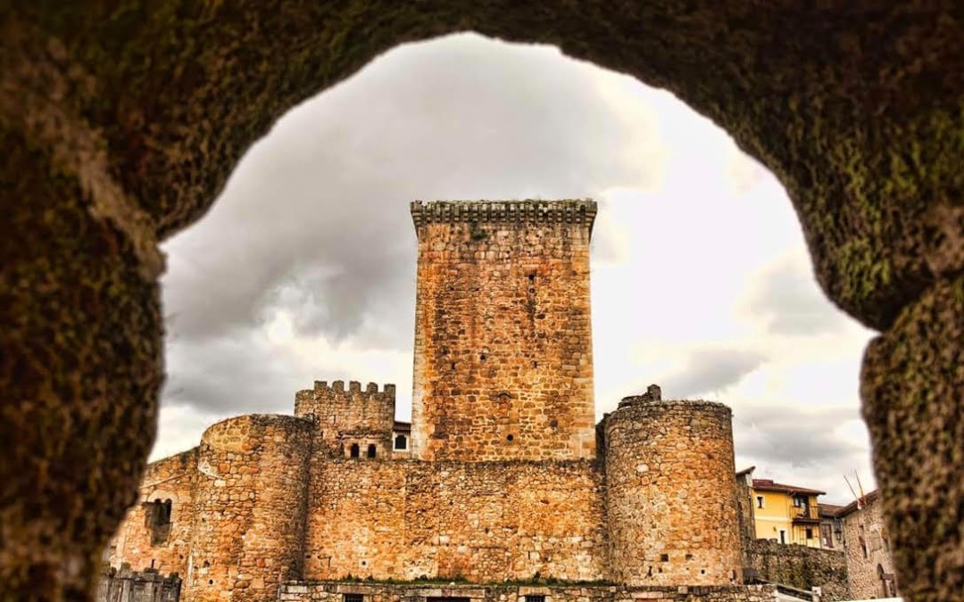 Castillo desde el burladero hecho con sus almenas