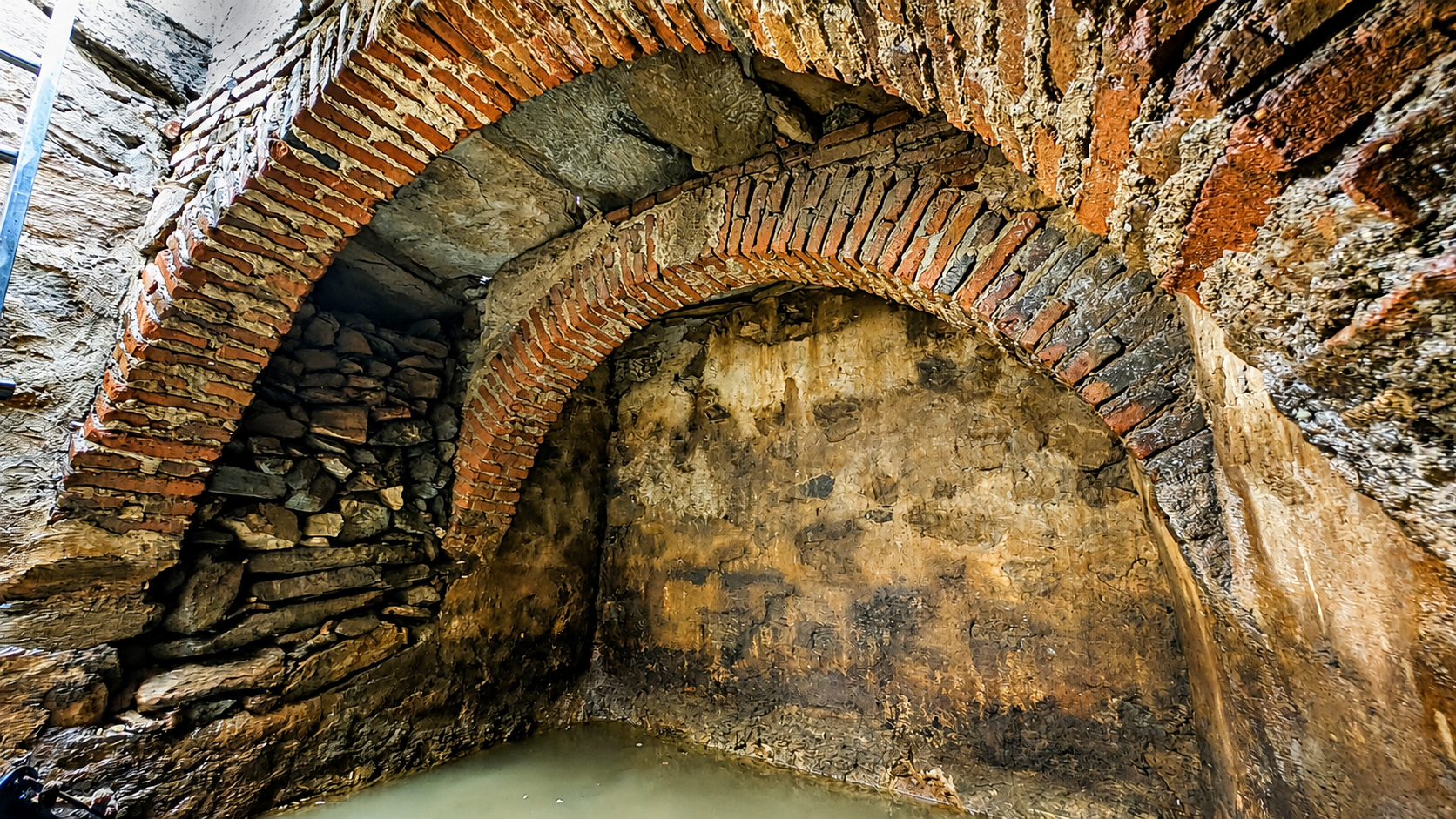 Bóveda de rosca de adobe, de la Casa Vecina